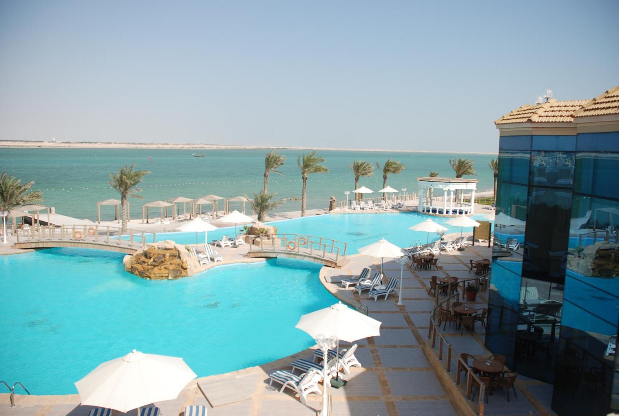 Tio Sea Resort El Hor Dış mekan fotoğraf The pool at the Grand Hotel