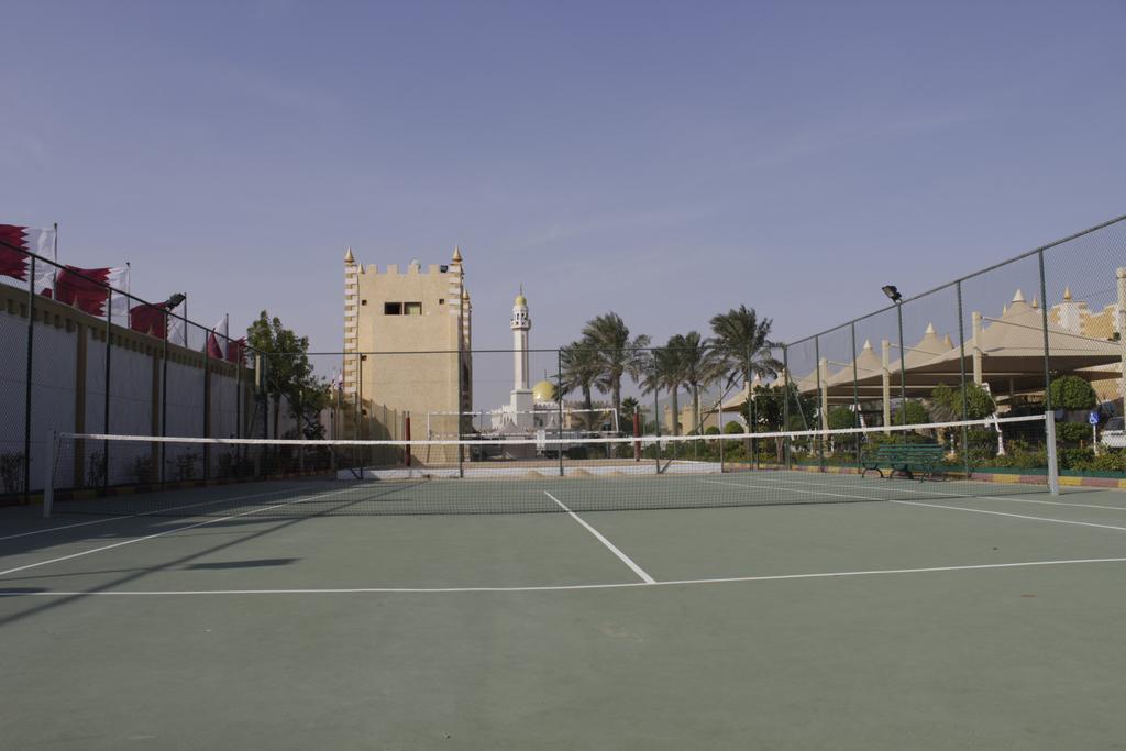 Tio Sea Resort El Hor Dış mekan fotoğraf Tennis courts at the resort