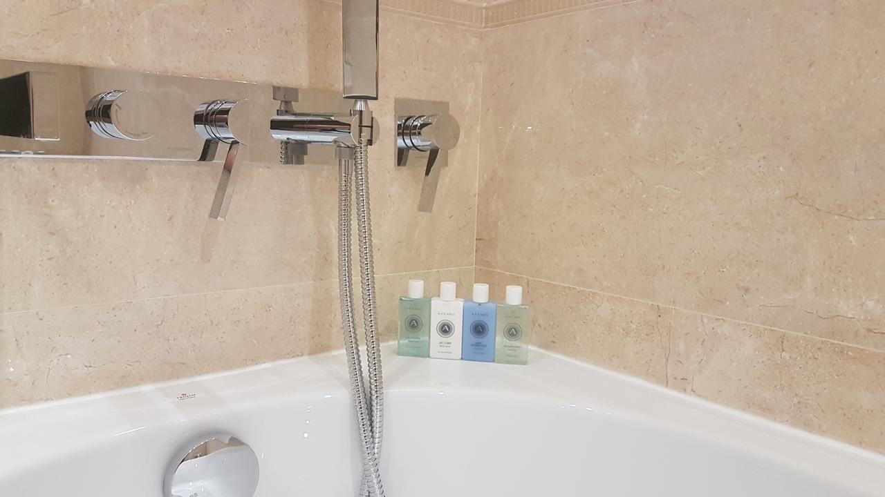 Tio Sea Resort El Hor Dış mekan fotoğraf A shower hose